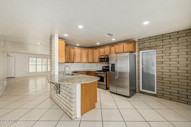 3738 E Glenrosa Avenue, Phoenix, AZ 85018