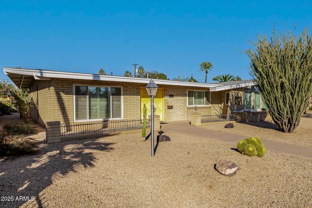 3738 E Glenrosa Avenue, Phoenix, AZ 85018