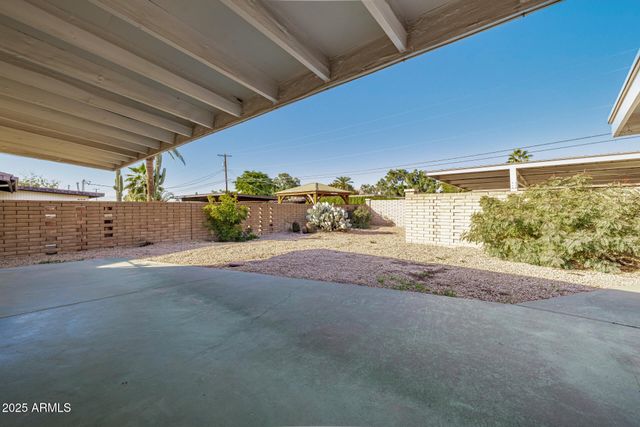 3738 E Glenrosa Avenue, Phoenix, AZ 85018