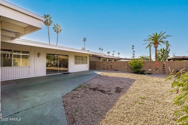 3738 E Glenrosa Avenue, Phoenix, AZ 85018