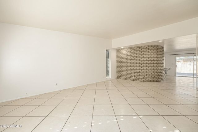 3738 E Glenrosa Avenue, Phoenix, AZ 85018