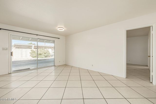 3738 E Glenrosa Avenue, Phoenix, AZ 85018