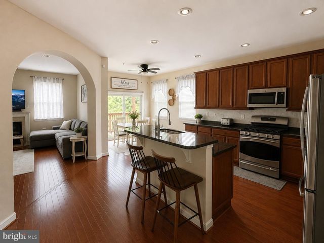 2860 BRUNSTON CASTLE LN, Waldorf, MD 20601