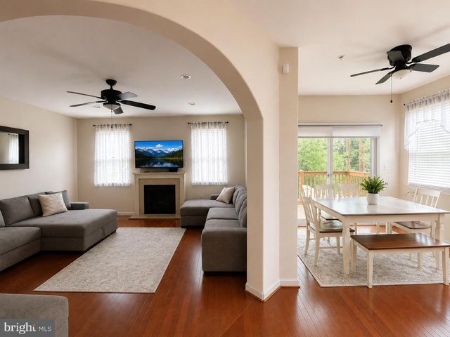 2860 BRUNSTON CASTLE LN, Waldorf, MD 20601