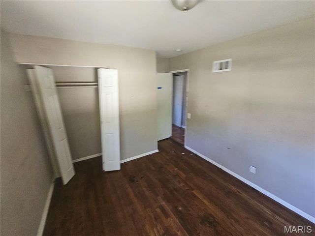 2254 Gadbury Drive, St Louis, MO 63136