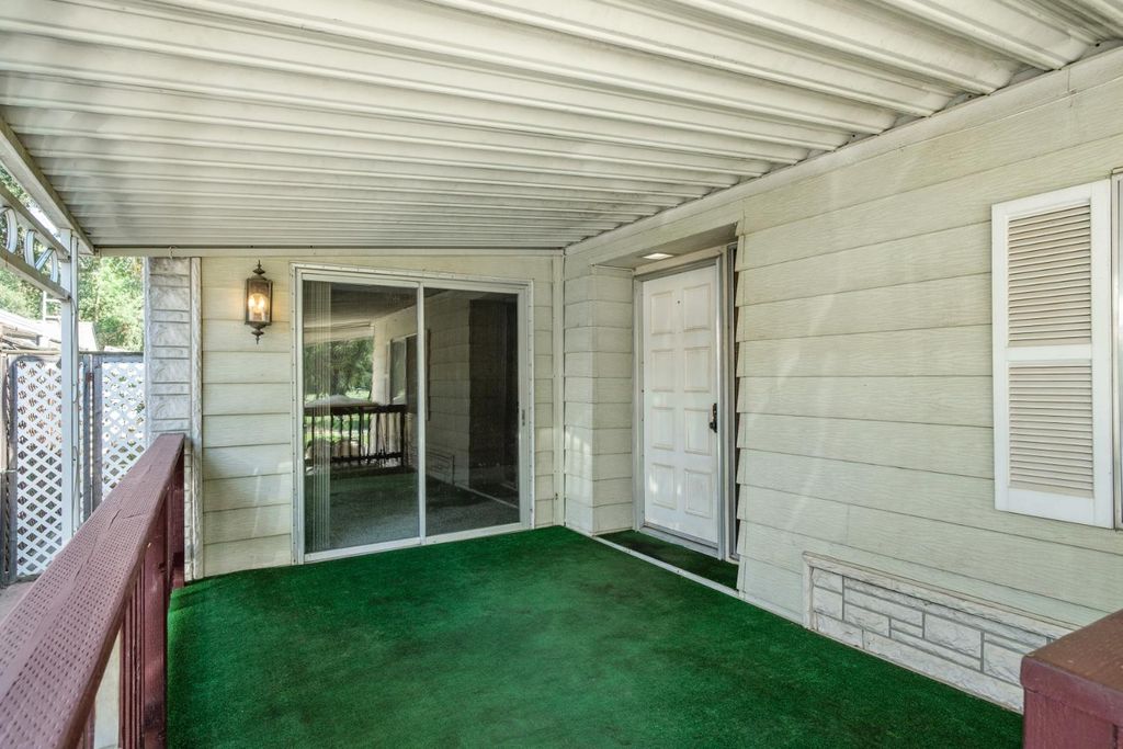 Image 5 of property listing at 340 N Frankwood # 48, Sanger, CA 93657
