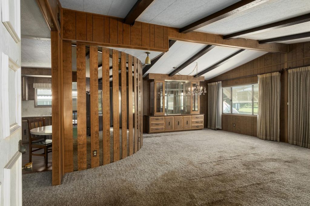 Image 6 of property listing at 340 N Frankwood # 48, Sanger, CA 93657