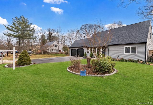 15 Harford Drive, Coram, NY 11727