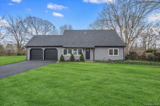 15 Harford Drive, Coram, NY 11727