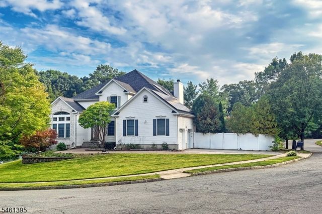 33 Rose Ln, Rockaway Boro, NJ 07866