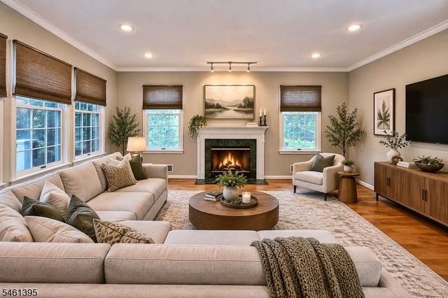 33 Rose Ln, Rockaway Boro, NJ 07866