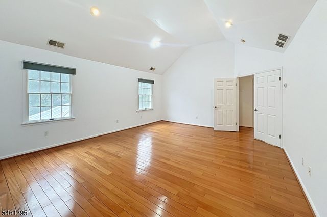 33 Rose Ln, Rockaway Boro, NJ 07866