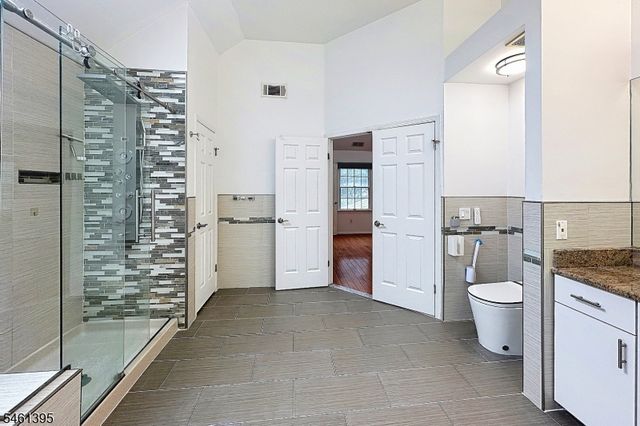 33 Rose Ln, Rockaway Boro, NJ 07866