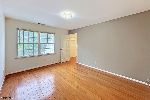 33 Rose Ln, Rockaway Boro, NJ 07866