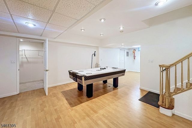 33 Rose Ln, Rockaway Boro, NJ 07866
