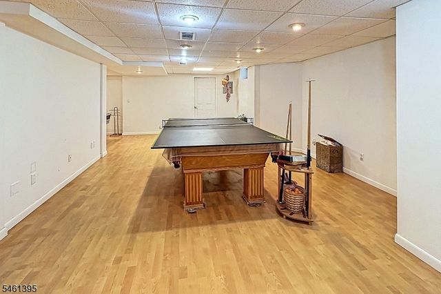 33 Rose Ln, Rockaway Boro, NJ 07866