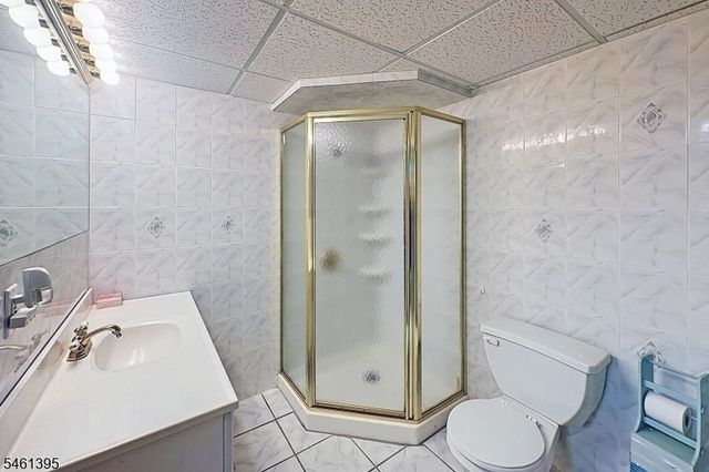 33 Rose Ln, Rockaway Boro, NJ 07866