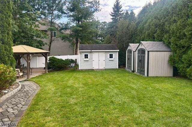 33 Rose Ln, Rockaway Boro, NJ 07866