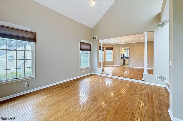 33 Rose Ln, Rockaway Boro, NJ 07866