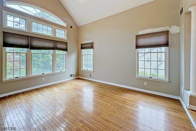 33 Rose Ln, Rockaway Boro, NJ 07866