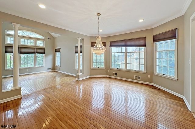 33 Rose Ln, Rockaway Boro, NJ 07866
