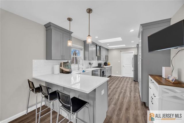 66 Johnson Road, Somerset, NJ 08873