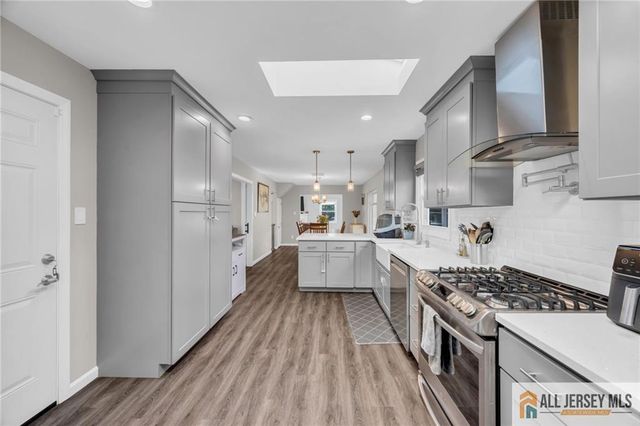 66 Johnson Road, Somerset, NJ 08873