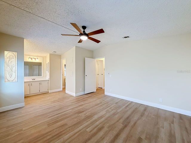1676 ELKHART CIRCLE, Tavares, FL 32778