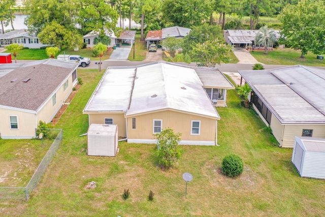 1676 ELKHART CIRCLE, Tavares, FL 32778