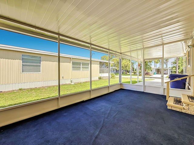 1676 ELKHART CIRCLE, Tavares, FL 32778