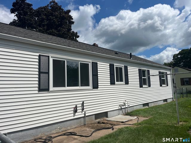 417 Denslow Street, Windsor Locks, CT 06096