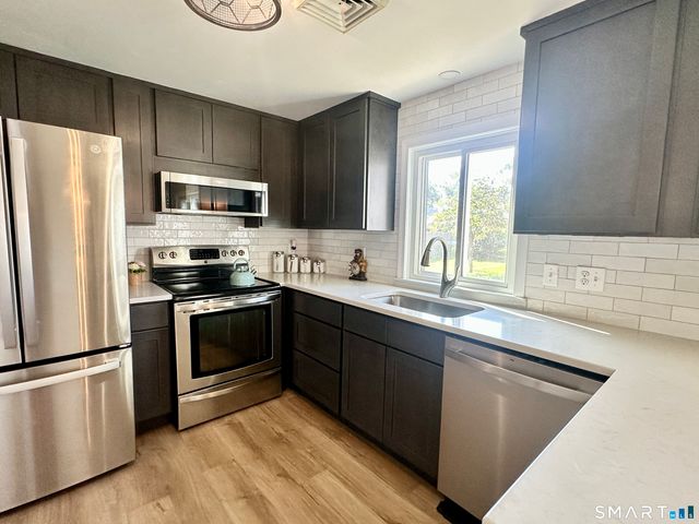 417 Denslow Street, Windsor Locks, CT 06096