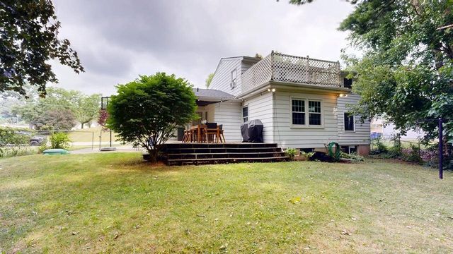 2046 Acton Road, Grand Rapids, MI 49504