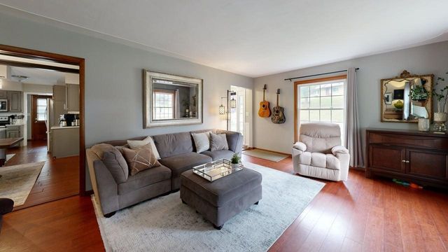 2046 Acton Road, Grand Rapids, MI 49504