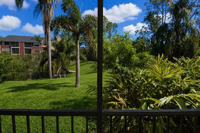 11901 4TH STREET N 11105, St Petersburg, FL 33716