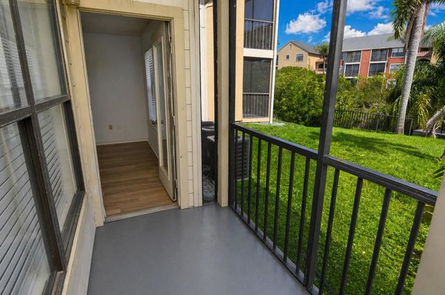 11901 4TH STREET N 11105, St Petersburg, FL 33716