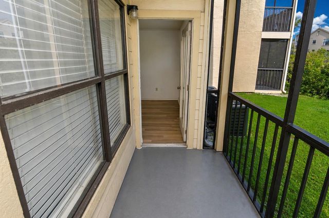 11901 4TH STREET N 11105, St Petersburg, FL 33716