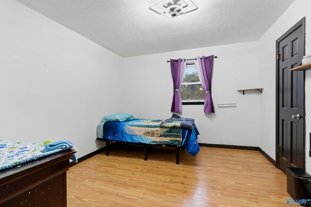 10 Pence Road, Somerville, AL 35670