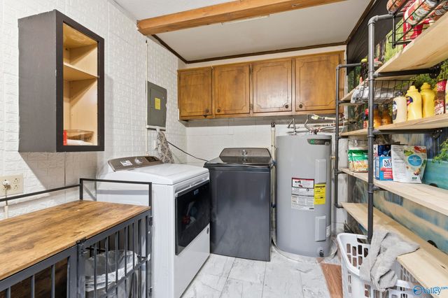 10 Pence Road, Somerville, AL 35670