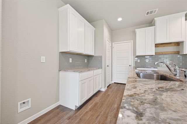 426 Emerald Thicket Lane, Huffman, TX 77336