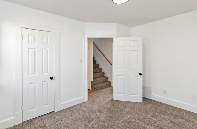 2915 4th Street, Des Moines, IA 50313