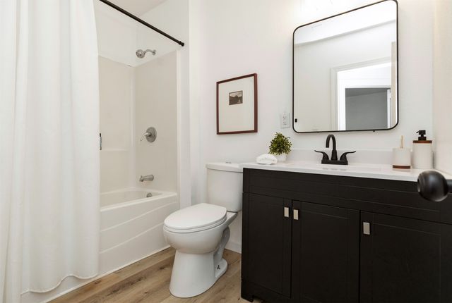 2915 4th Street, Des Moines, IA 50313