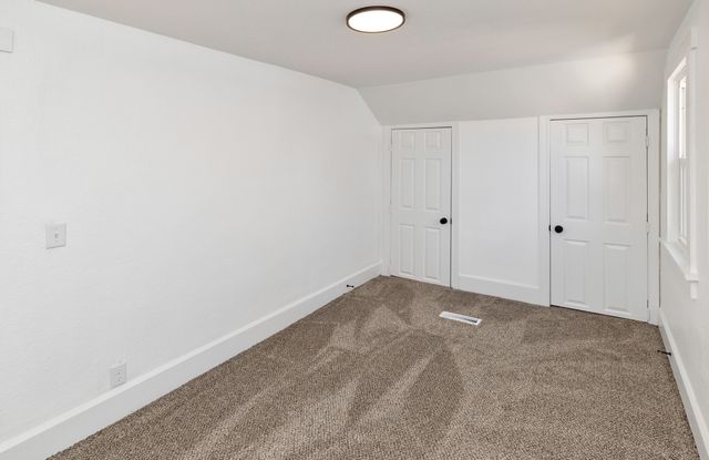 2915 4th Street, Des Moines, IA 50313