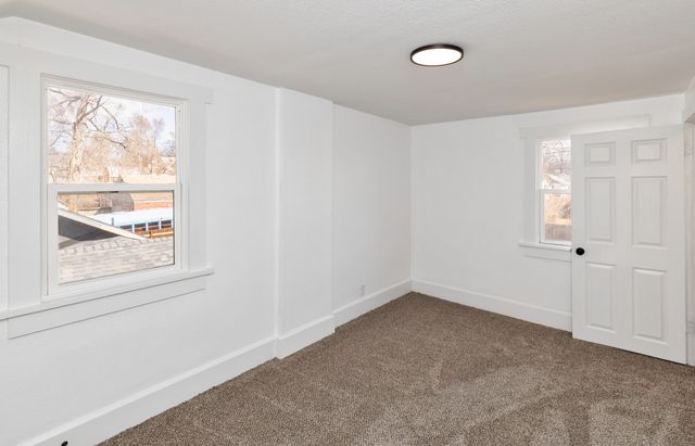 2915 4th Street, Des Moines, IA 50313