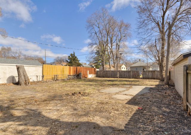 2915 4th Street, Des Moines, IA 50313