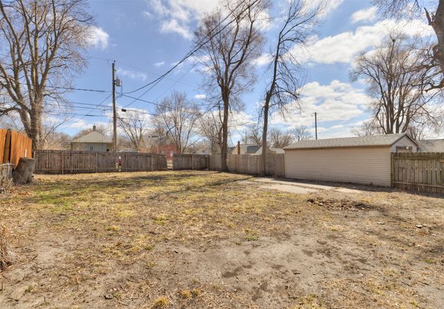 2915 4th Street, Des Moines, IA 50313