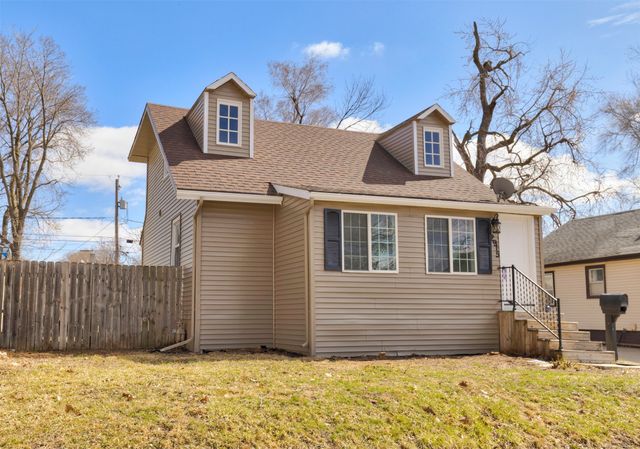 2915 4th Street, Des Moines, IA 50313