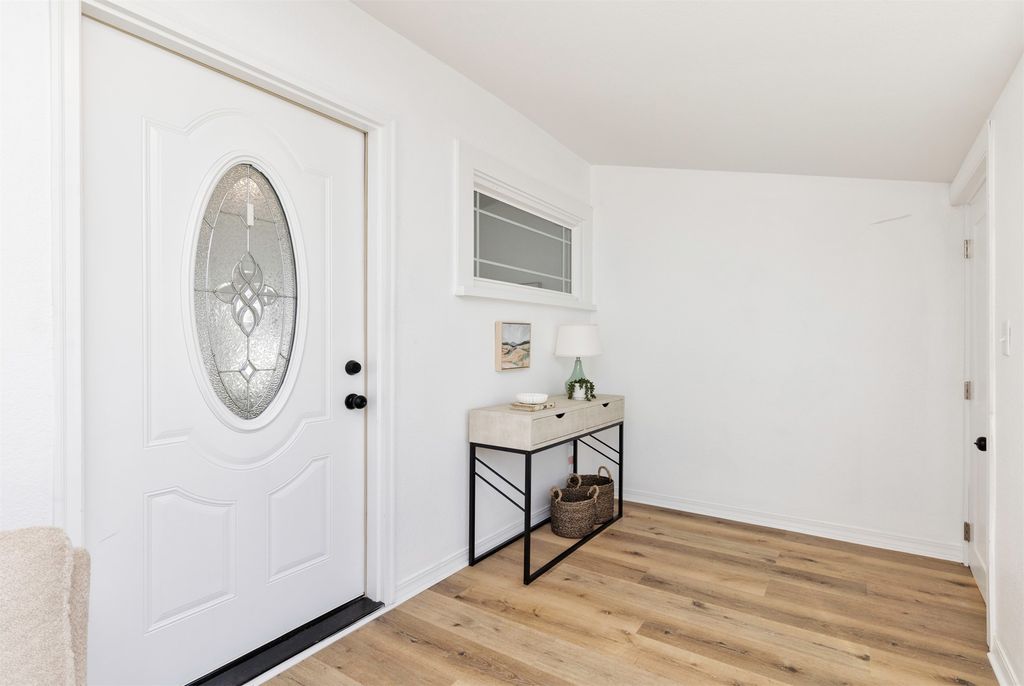 2915 4th Street, Des Moines, IA 50313