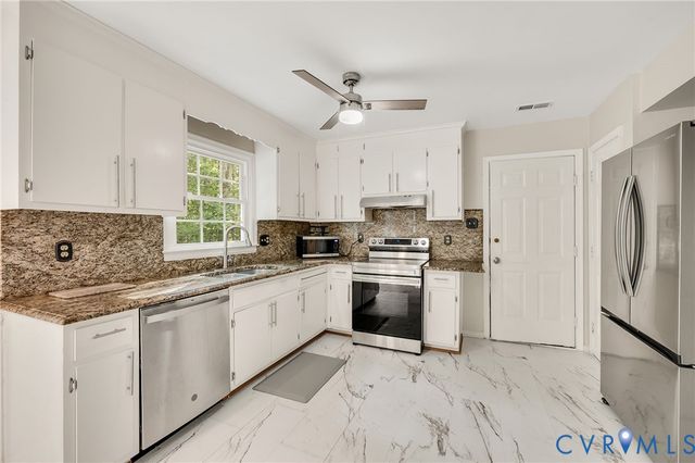 4820 Cedar Cliff Rd, Chester, VA 23831