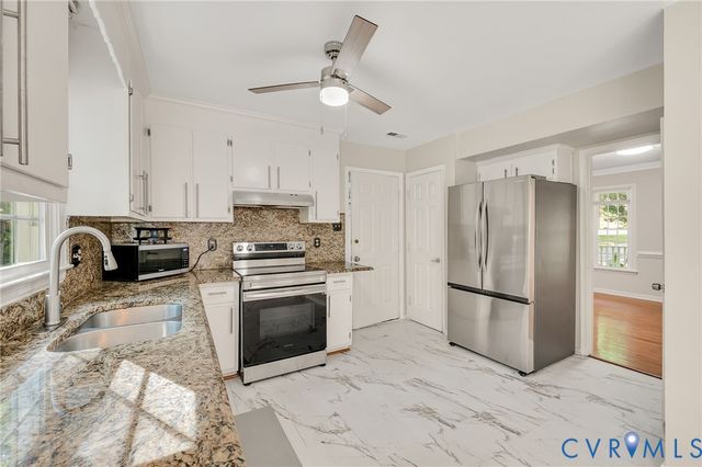 4820 Cedar Cliff Rd, Chester, VA 23831